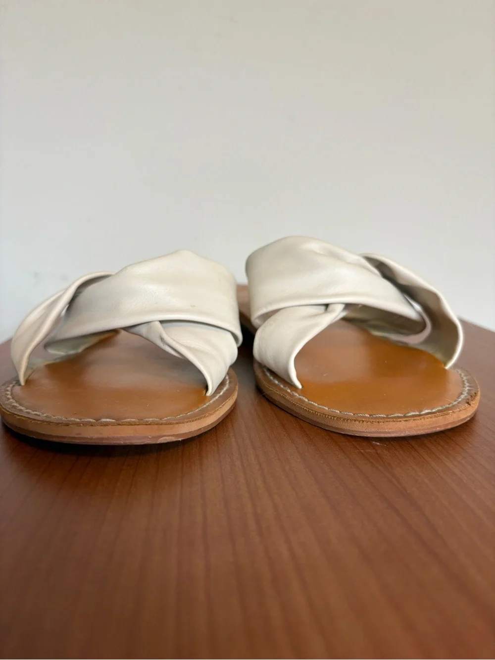 Abercrombie & Fitch these slide
